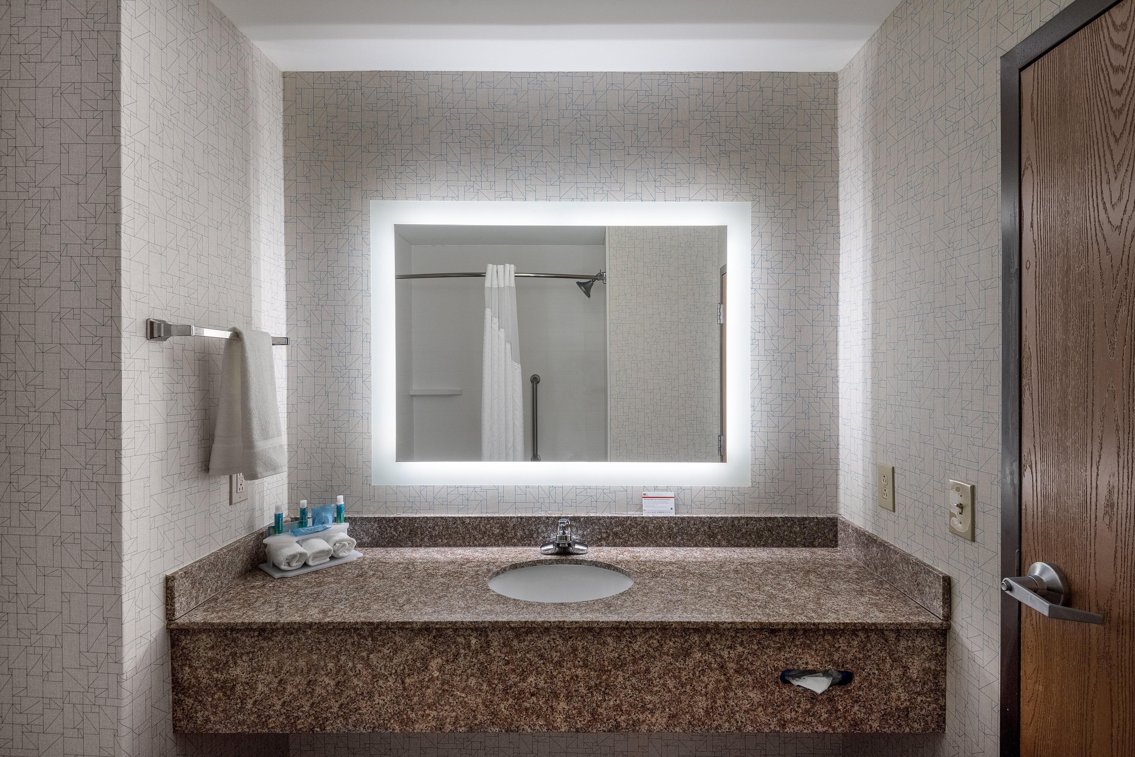 Express & - By Ihg
