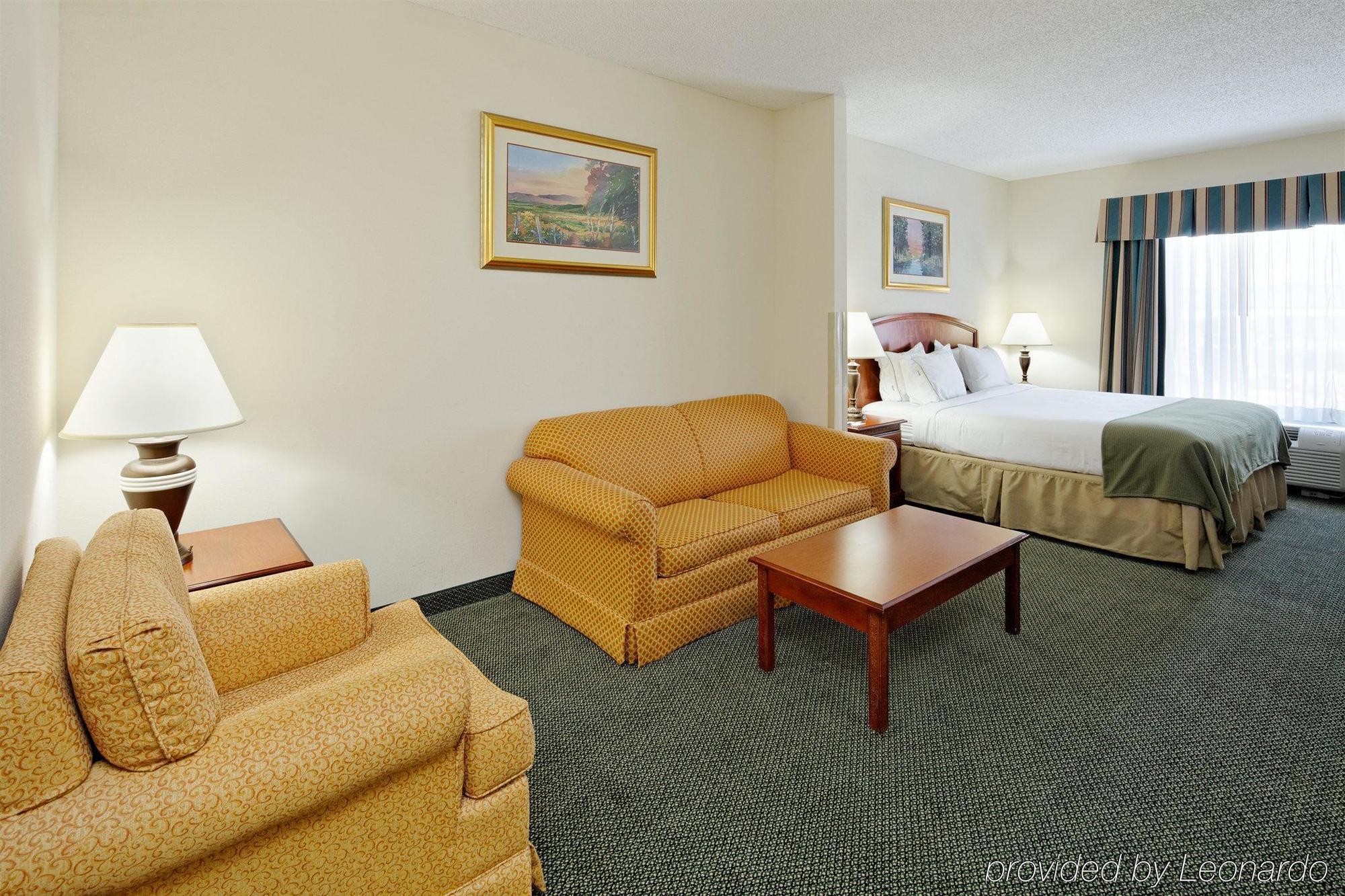 Hotel Express & - By Ihg Grenada