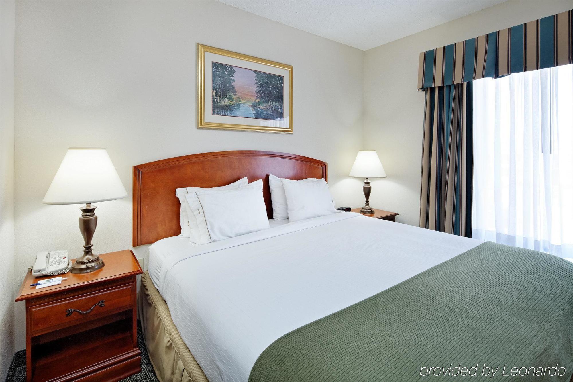 Hotel Express & - By Ihg Grenada