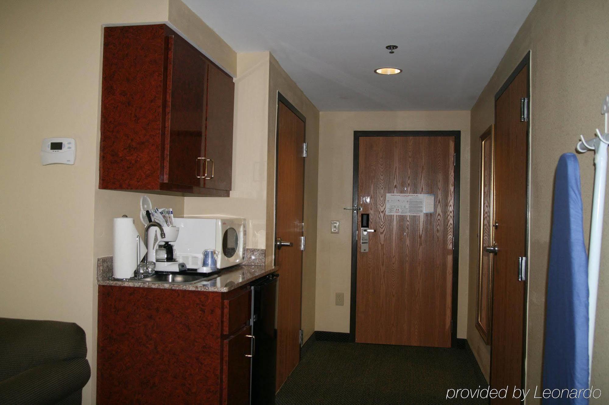 Hotel Express & - By Ihg